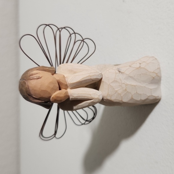 Willow Tree Figure Angel of Caring Demaco Susan Lordi 2001 - Picture 1 of 10